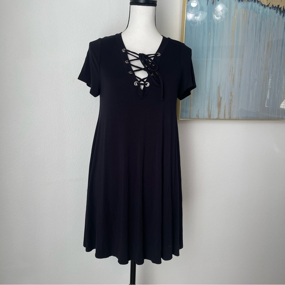 Lulu's Women Black Casual Flowy Dress. Size M